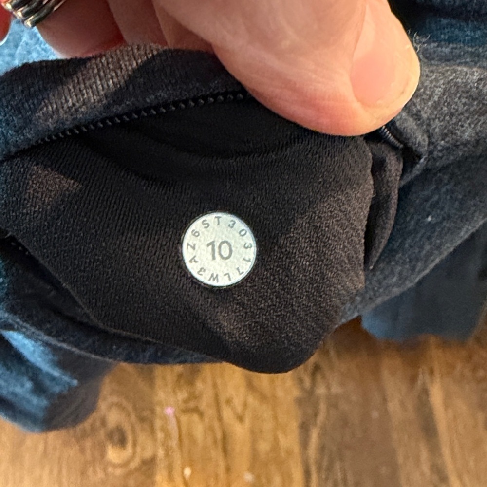 lululemon athletica Heathered Blue/Black Half-Zip Pullover - Picture 3 of 11